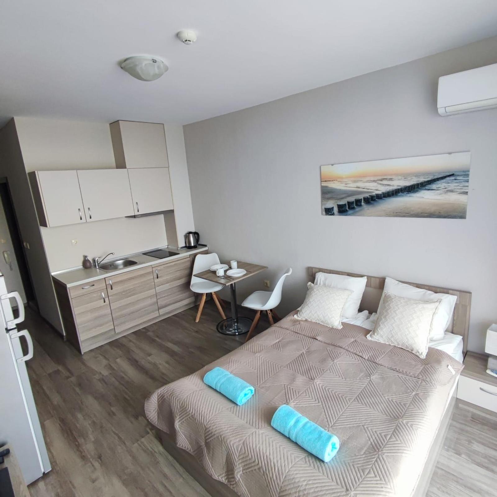 Sorrento Sole Mare - Apartments By The Beach Sveti Vlas Extérieur photo